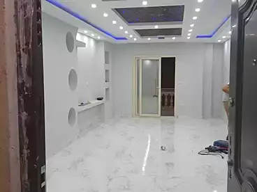 إداري للإيجار في شارع محمود رشوان، مدينة اسيوط، 320 متر