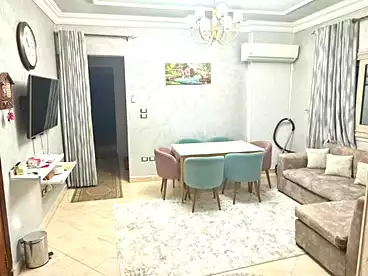 شقق للبيع في شارع مصطفى النحاس، مدينة نصر، 220 متر