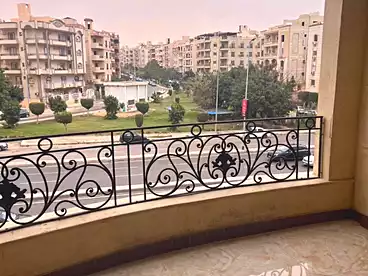 سكني للبيع في شارع واصف غالي باشا، النرجس 4، 220 متر