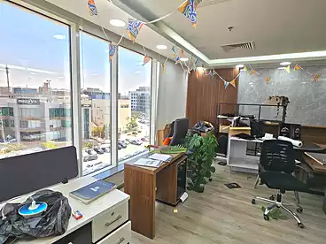 Administrative For rent in Northern 90th St., 90th Street, 147 sqm