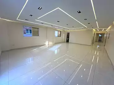 شقق للبيع في شارع محيي الدين ابو العز، الدقي، 250 متر