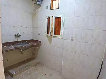 شقق للبيع في شارع عين شمس، البيطاش، 100 متر