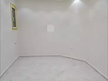 شقق للبيع في اللبيني، فيصل، 140 متر