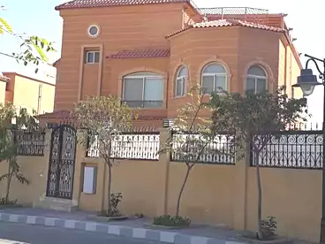 فلل للبيع في كمبوند برنسيس، كمبوند في ٦ اكتوبر، 600 متر
