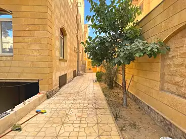 للبيع في المجاوره التاسعه، غرب سوميد، 1010 متر