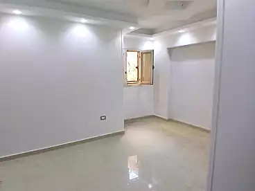 شقق للبيع في شارع سيدي كمال، المندرة بحري، 100 متر