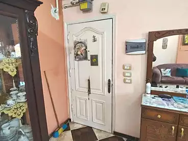 شقق للبيع في شارع كورنيش النيل، حدائق حلوان، 100 متر