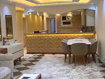 شقق للبيع في شارع المجزر الالي، اللبيني، 140 متر