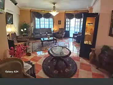 شقق للبيع في شارع جمال عبد الناصر، المندرة، 200 متر