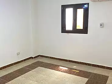 شقق للبيع في شارع صالح الحديني، محرم بك، 100 متر