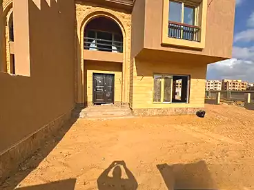 فلل للبيع في كمبوند معادى فيو - المعادي للتنمية والتعمير، كمبوند بمدينة الشروق، 274 متر