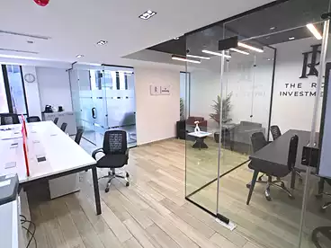 Administrative For rent in Cairo Business Park - Misr Italia, Compounds in New Cairo, 90 sqm