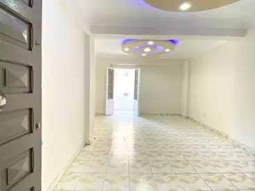 شقق للإيجار في شارع ابراهيم عثمان، البيطاش، 100 متر