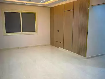 شقق للبيع في اللبيني، فيصل، 165 متر