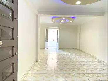 شقق للإيجار في شارع ابراهيم عثمان، البيطاش، 100 متر