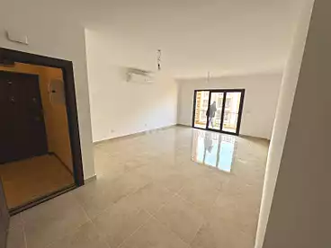 شقق فندقية للبيع في كمبوند فيفث سكوير - المراسم، كمبوند بالتجمع الخامس، 130 متر