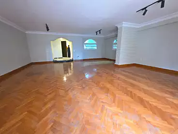 عقارات للإيجار في شارع لبنان، المهندسين، 200 متر