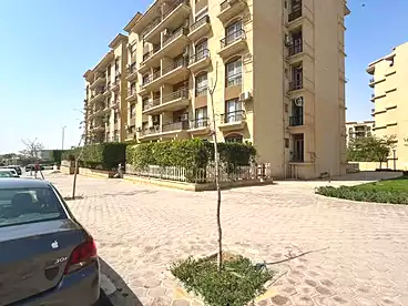 Apartment with Garden For sale in Phase 7, Extension of Rehab, 90 sqm