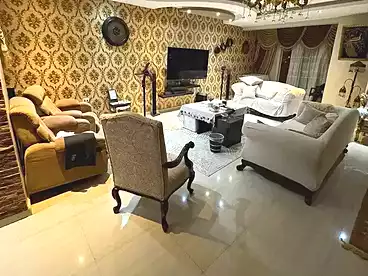 عقارات للبيع في الحي التاسع، العبور، 280 متر