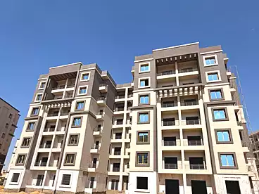 Apartments For sale in Gamal Abd El Naser Rd., El Shorouk City, 140 sqm