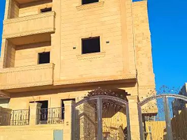 Building For sale in Neighborhood 4, Hai El Banafsg - Sixth Neighborhood, 209 sqm
