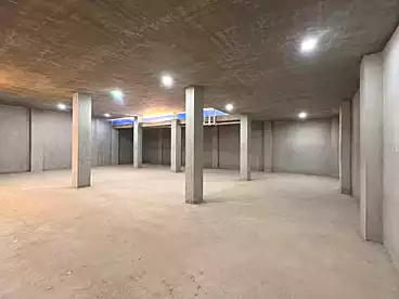 Storage For rent in Family Housing, 15th of May, 300 sqm