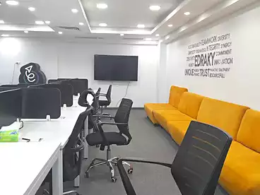 عقارات للإيجار في بافاريا تاون - مرشدي جروب، كمبوند بالمعادي، 300 متر