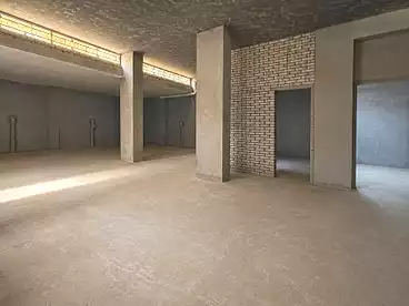 Storage For rent in Manteqat El 100 Fadan, 15th of May, 276 sqm