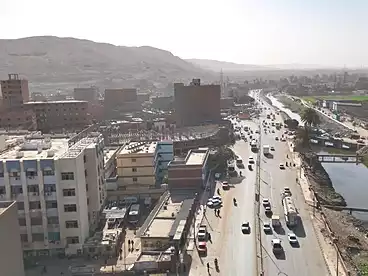 عقارات للبيع في شارع الشادر، مدينة اسيوط، 28 متر
