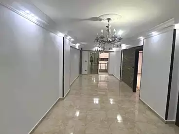 شقق للبيع في شارع جمال عبد الناصر، المندرة، 165 متر