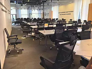 مقر إداري للإيجار في شارع التسعين الشمالي، شارع التسعين، 1000 متر