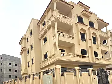 شقق للبيع في حي 2000 قطعة، التوسعات الشمالية، 215 متر