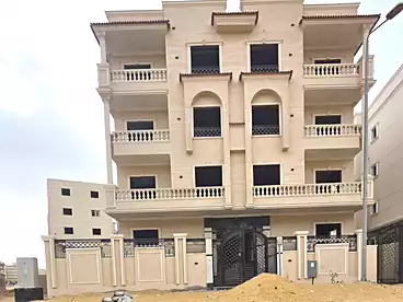 شقق للبيع في حي 2000 قطعة، التوسعات الشمالية، 215 متر