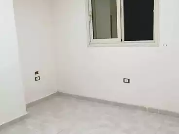 شقق للبيع في شارع كورنيش النيل، حدائق حلوان، 150 متر