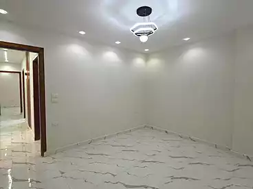 شقق للبيع في شارع المجزر الالي، اللبيني، 150 متر