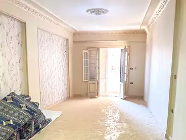 Apartments For sale in Champollion St., El Azarita, 130 sqm