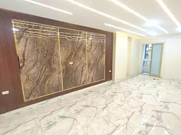 شقق للبيع في اللبيني، فيصل، 170 متر