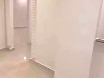 شقق للبيع في اللبيني، فيصل، 180 متر