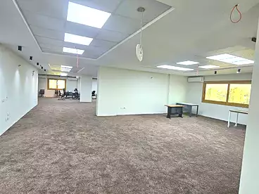 Offices For rent in Abrag Othman, Corniche El Maadi St., 400 sqm