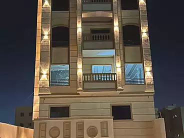 Building For sale in طريق الواحات, 6th of October, 170 sqm