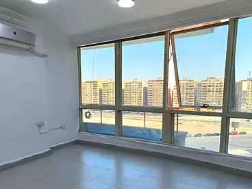 عقارات للإيجار في شارع كارفور الرئيسي، زهراء المعادي، 240 متر