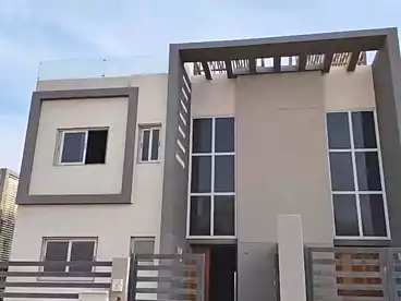 Villas For sale in El Khamayel, Compounds in Sheikh Zayed, 335 sqm
