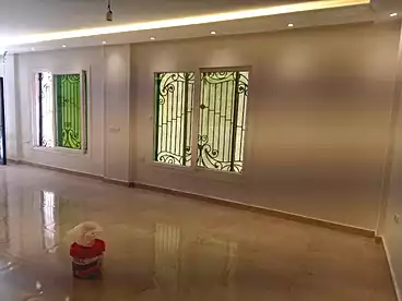 شقق للإيجار في شارع زيزينيا، المستثمرين الجنوبية، 200 متر
