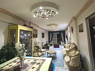 Apartments For sale in Ismail Al Fangari St, Camp Cesar, 160 sqm