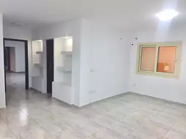 مقر إداري للإيجار في كارفور، المعراج العلوي، 300 متر