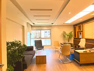 Administrative For rent in Morabaa El Wozaraa, Sheraton, 650 sqm