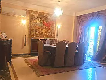 سكني للبيع في شارع محمد عثمان، شرق الأكاديمية، 200 متر