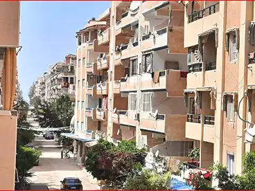 عقارات للبيع في شاطئ النخيل - ٦ اكتوبر، العجمي، 100 متر