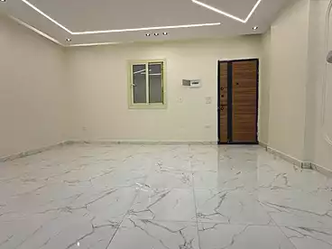 شقة بحديقة للبيع في شارع الجيش، حدائق الأهرام، 100 متر