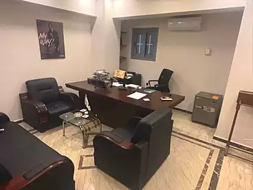 إداري للإيجار في كامب شيزار، الاسكندرية، 360 متر
